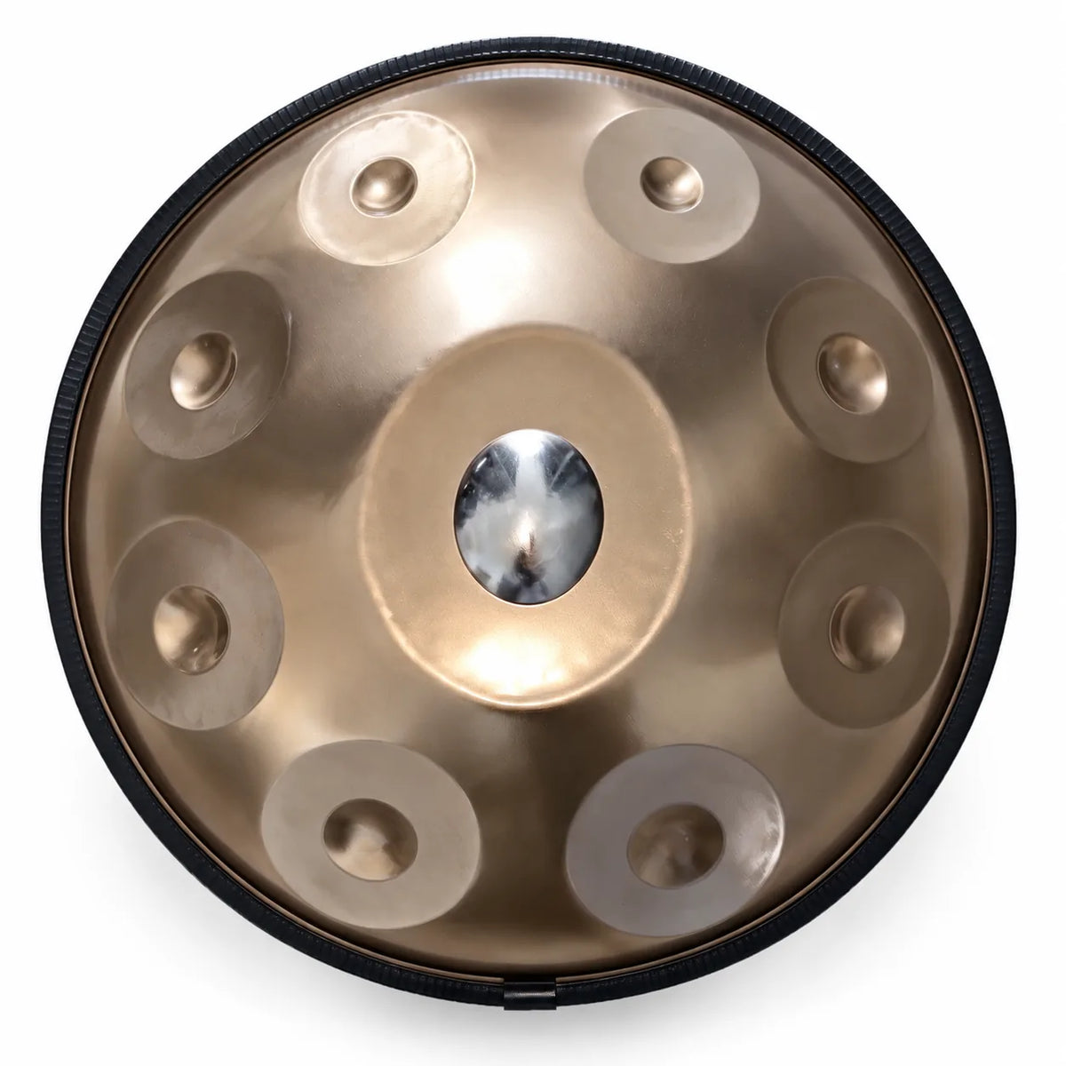 Handpan D Kurd argenté façonné main, 9 notes en inox vu de dessus, note centrale en inox poli