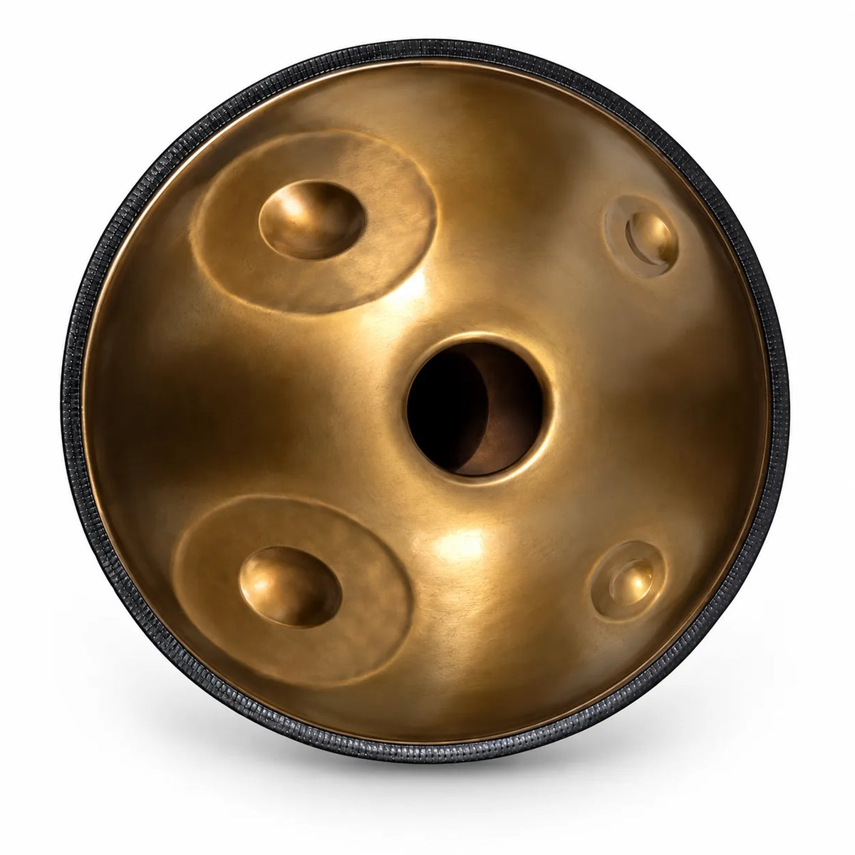 Dessous du handpan D Kurd doré façonné main 14 notes : deux notes graves et deux notes aiguës autour de l'ouverture